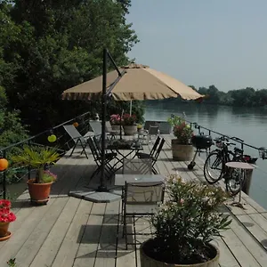  Couette-café Péniche Espoir Bulle